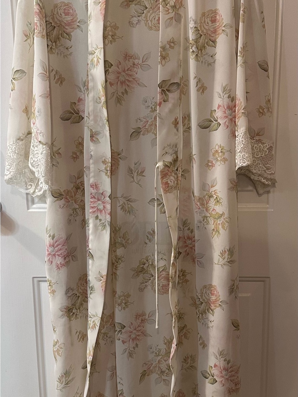 Victoria's Secret Cream Floral Lace-Trim Robe with Pink & Green Accents